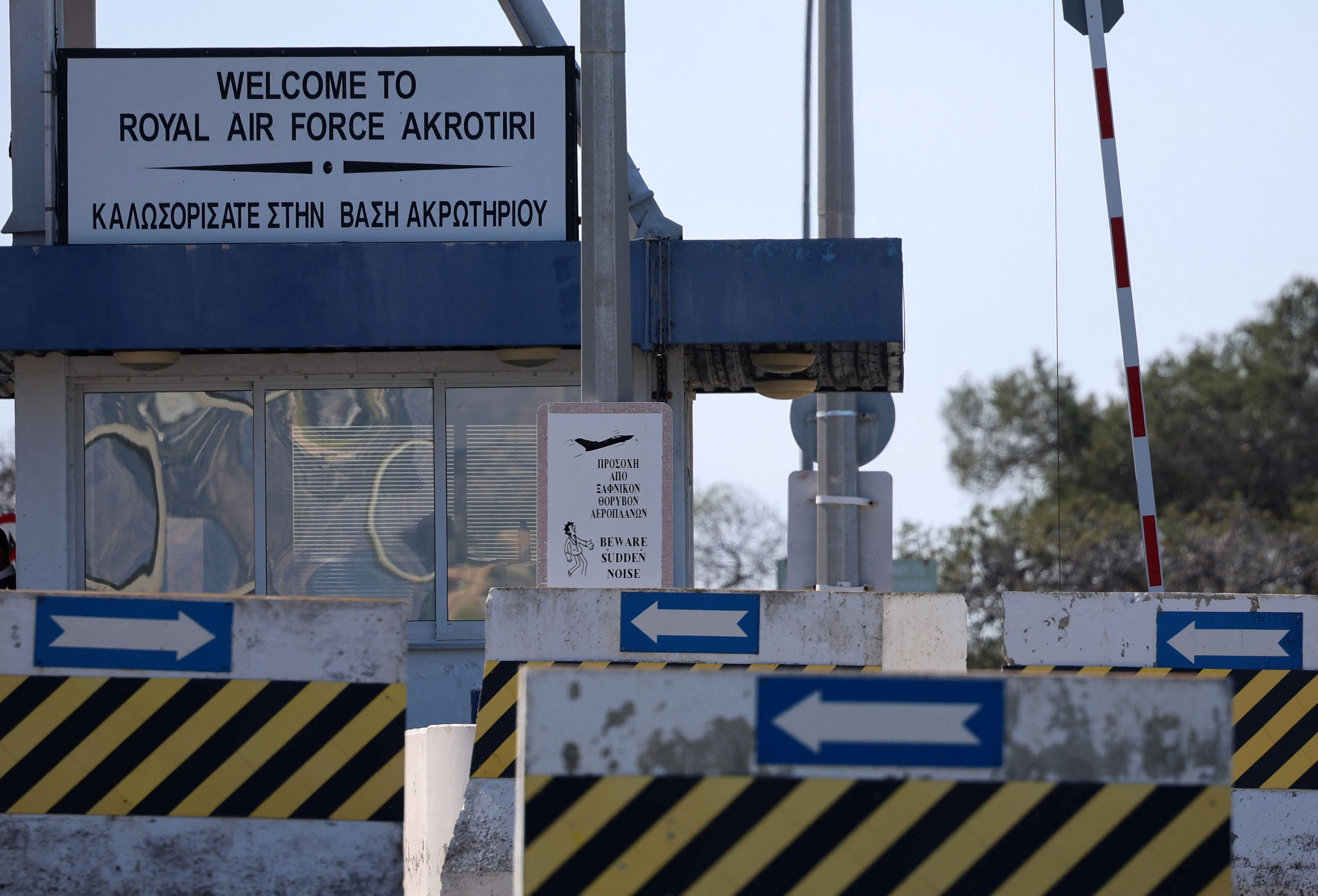 Κύπρος: Ο Στάρμερ διαβεβαίωσε τον Χριστοδουλίδη ότι οι βάσεις δεν θα χρησιμοποιηθούν σε επιθετικές ενέργειες