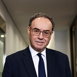 Τράπεζα της Αγγλίας: Αμετάβλητα τα επιτόκια – Δηλώνει «έτοιμη να δράσει»