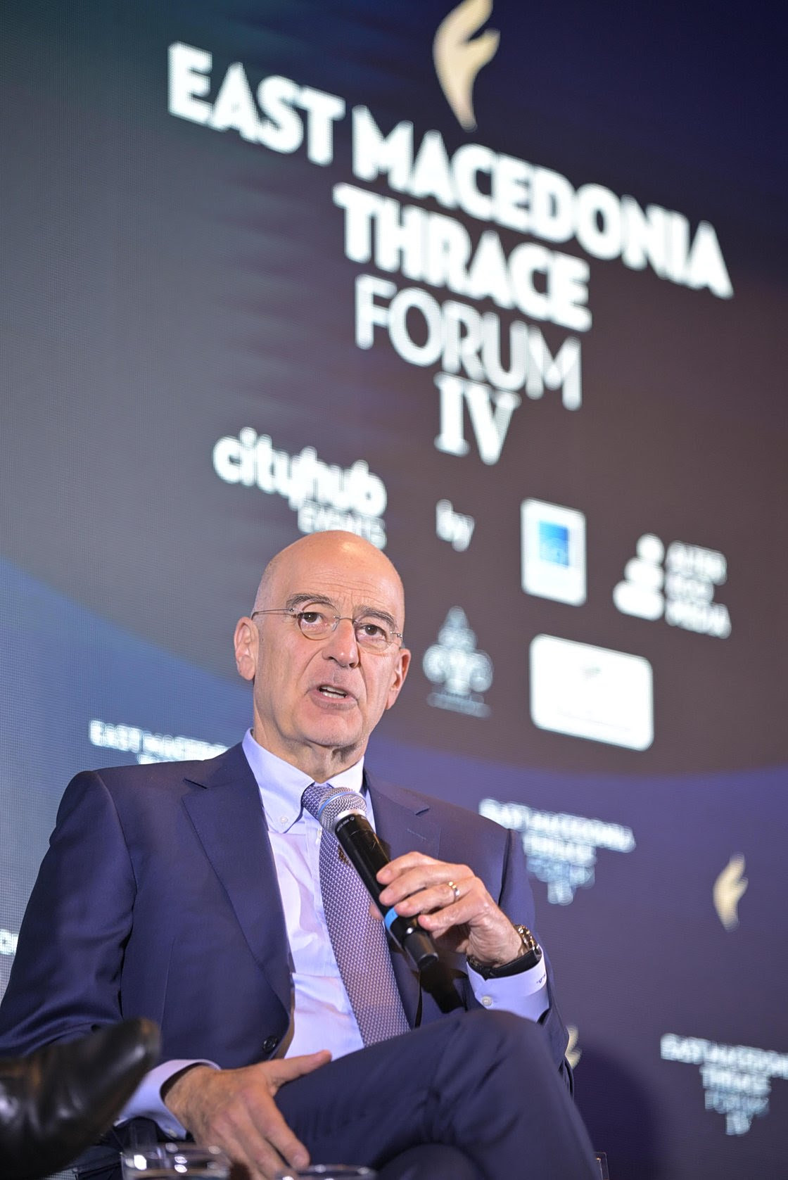 Δένδιας: Αν θέλουμε να είμαστε ασφαλείς πρέπει να αλλάξουμε τα πάντα στην άμυνα