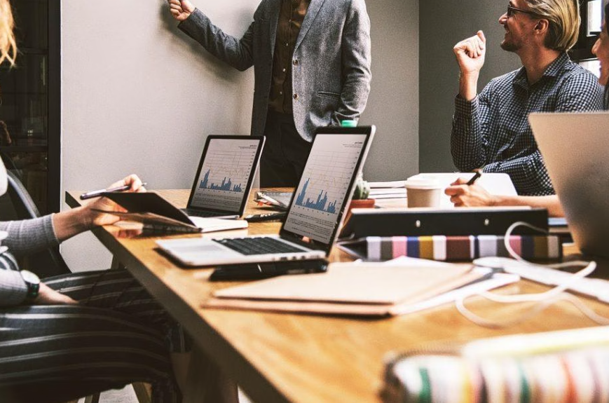 ΔΥΠΑ: Πόσοι έχουν ωφεληθεί από τα προγράμματα κατάρτισης