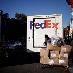 FedEx: Ξεκινά την εκπαίδευση ΑΙ σε 400.000 εργαζόμενους