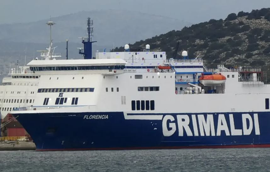 Ηγουμενίτσα: Μηχανική βλάβη οδήγησε πλοίο να δέσει στο λιμάνι