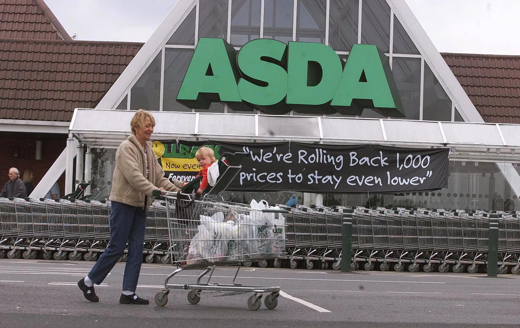 Asda: Τα κέρδη υποχωρούν κατά 33% λόγω της στρατηγικής χαμηλών τιμών