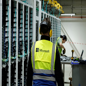 Microsoft: Στηρίζει την Anthropic στη διαμάχη της με το αμερικανικό Υπουργείο Άμυνας