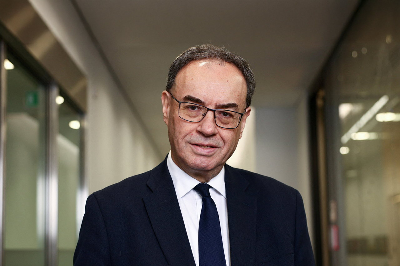 Μπέιλι: Ο πόλεμος με το Ιράν επιδεινώνει τις πιέσεις στην ιδιωτική πίστη – Το διπλό πλήγμα