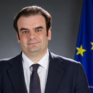 Πιερρακάκης: Στην Ουάσινγκτον για την εαρινή σύνοδο του ΔΝΤ