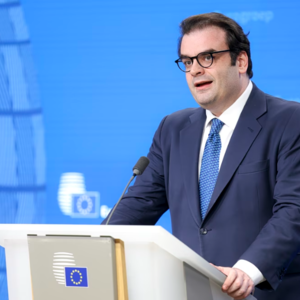 Πιερρακάκης στο Eurogroup: Tα μέτρα αυτή την περίοδο πρέπει να είναι στοχευμένα και αποτελεσματικά