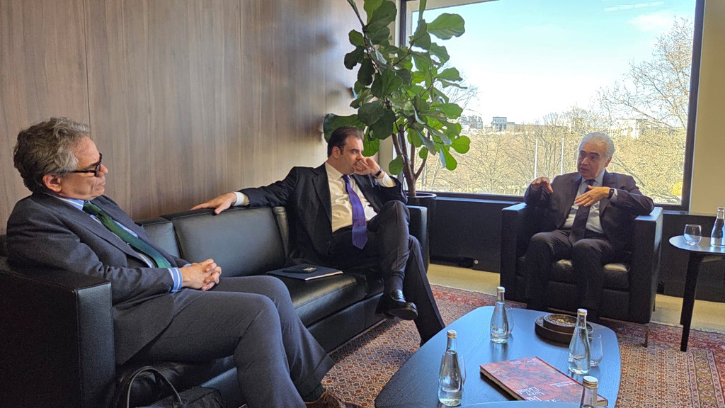 Πιερρακάκης; Συναντήθηκε με τον Φατίχ Μπιρόλ