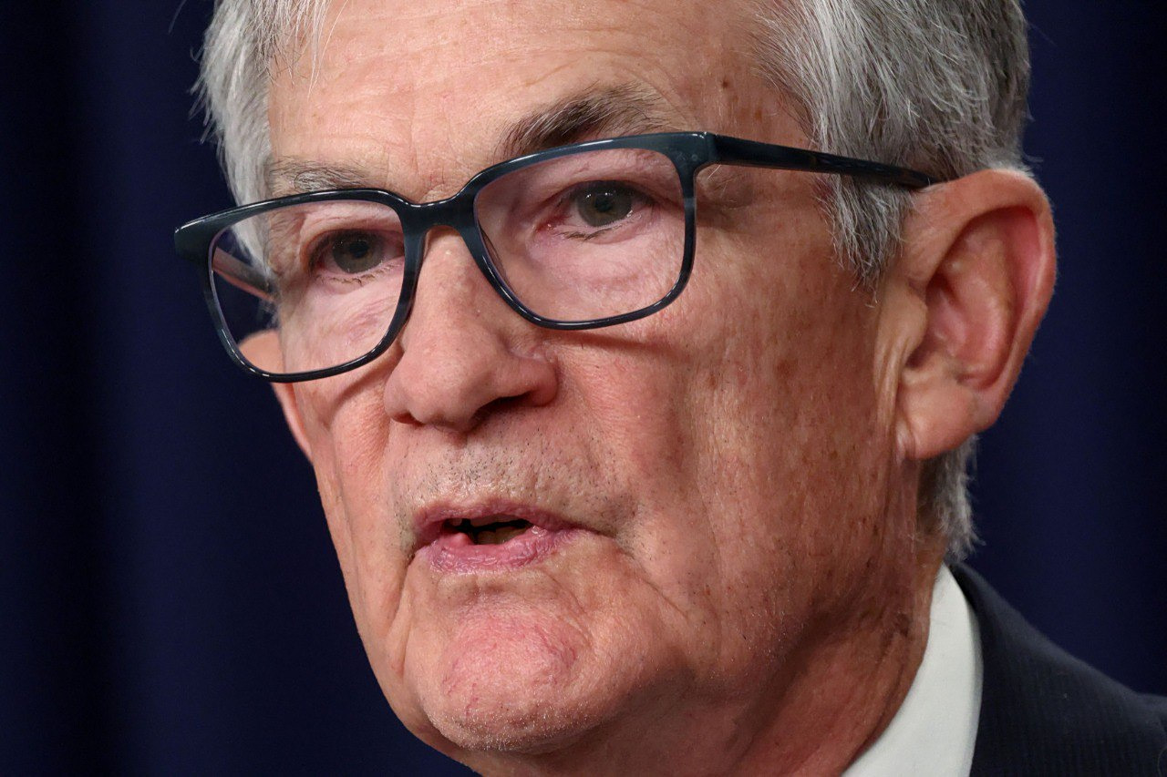 Πάουελ: Θα παραμείνω ως κυβερνήτης στη Fed