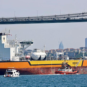 Πετρέλαιο: Πλήγμα στις ρωσικές εξαγωγές και πτώση τιμών καθώς το Ιράν εξετάζει την αμερικανική πρόταση