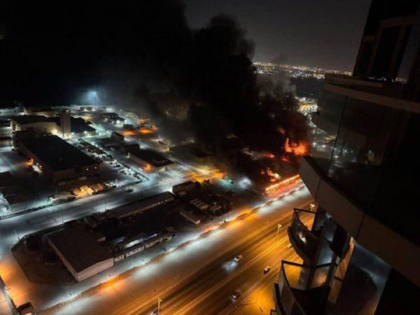 Το Ισραήλ σφυροκοπά το Ιράν – Φωτιά σε βάση των ΗΠΑ στο Μπαχρέιν
