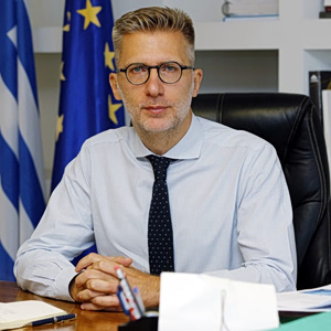 Σκέρτσος: Δεύτερη στην ΟΟΣΑ η Ελλάδα σε δημόσια ακεραιότητα