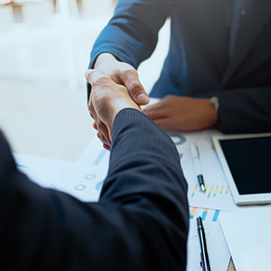 Εταιρικές συγχωνεύσεις: Η Ευρώπη θα πρέπει να το σκεφτεί δύο φορές πριν χαλαρώσει τους κανόνες της