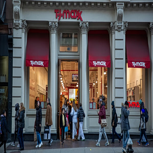 TJ Maxx: Πώς έφτασε στο success story ο 4ος παίκτης της αγοράς