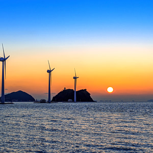 ΗΠΑ: Ακυρώνει offshore αιολικά με αντάλλαγμα deal στα ορυκτά καύσιμα