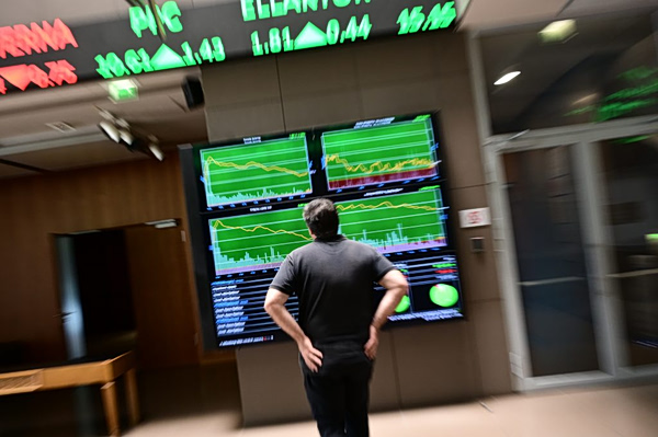 Χρηματιστήριο Αθηνών: Μοιρασμένα πρόσημα και ακραίες μεταβολές