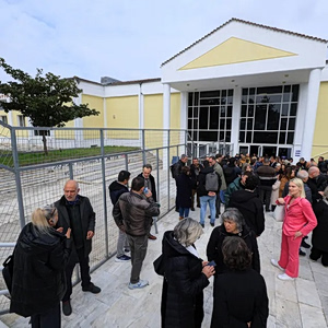 Τέμπη: Διεκόπη η δίκη για την 1η Απριλίου – Θύελλα αντιδράσεων