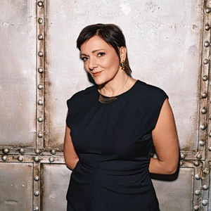 Delphi Economic Forum XI: Η ομιλία της Rosie Allimonos, Group Technology & AI Advisor της ALTER EGO MEDIA