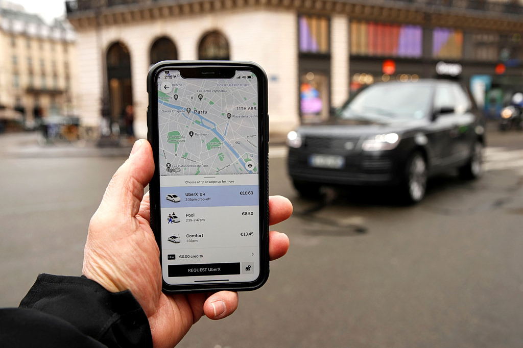 Uber: Δεύτερη δίκη για επίθεση και χιλιάδες αγωγές στο παρασκήνιο