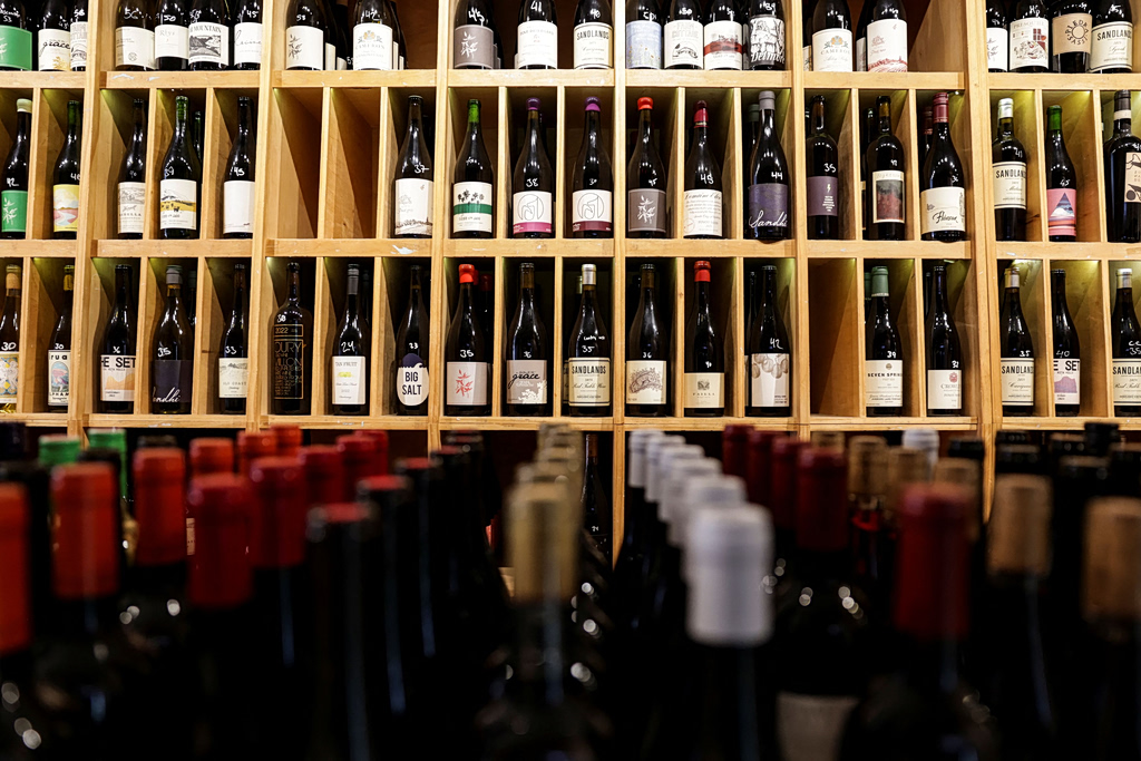 ΗΠΑ: Πώς ένας Νεοϋορκέζος έμπορος κρασιού νικά τους δασμούς με έξυπνες κινήσεις