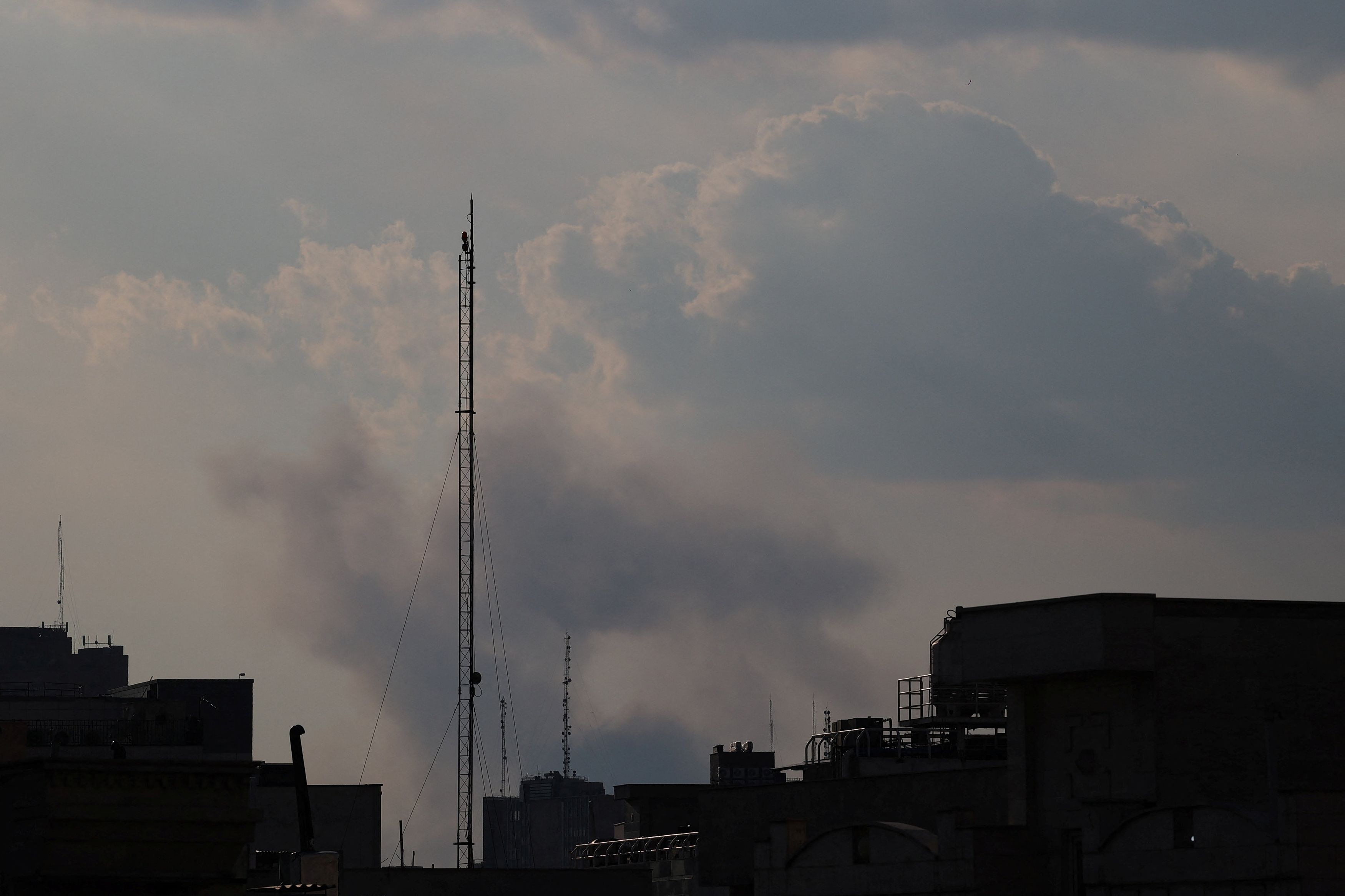 ΗΠΑ και Ισραήλ πλήττουν κρίσιμη υποδομή στο Ιράν