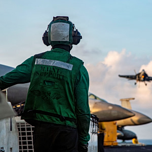 ΗΠΑ: Η κατάρριψη των δύο μαχητικών δοκιμάζει το αφήγημα της αεροπορικής κυριαρχίας