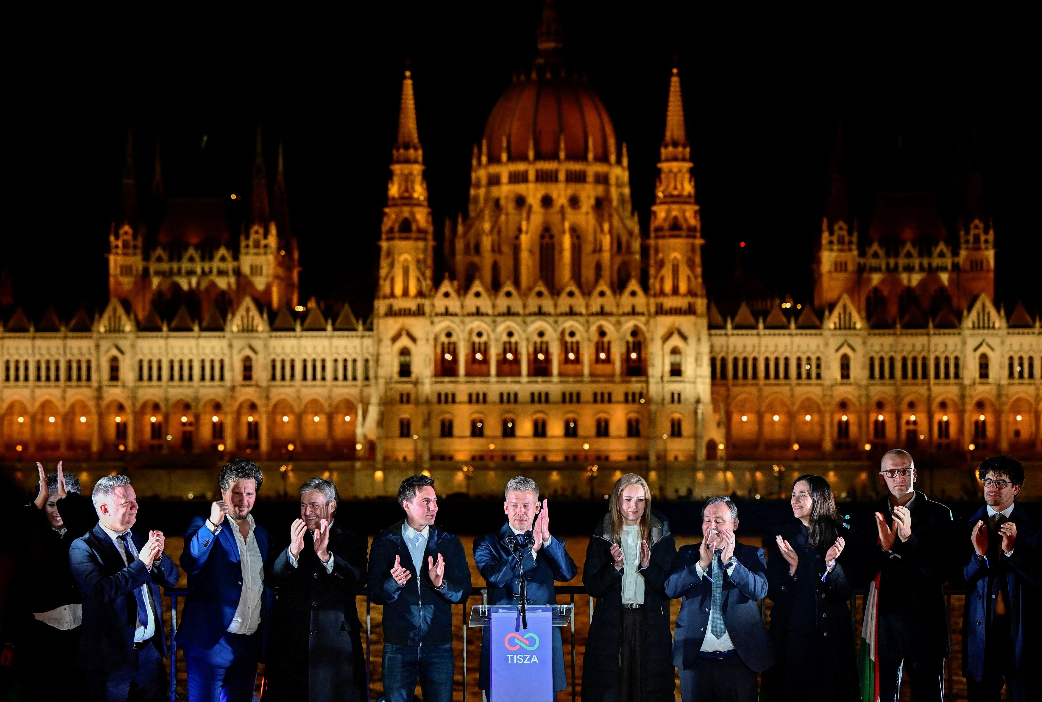 Ουγγαρία: Αλλαγή σελίδας με τον Πέτερ Μαγιάρ