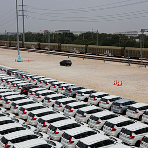 Ινδία: Επιλέγει υβριδικά αντί για EVs – Η κυριαρχία των ιαπωνικών αυτοκινητοβιομηχανιών