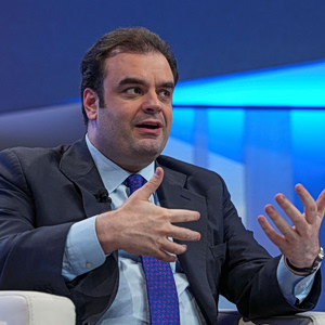 Πιερρακάκης σε ΔΝΤ και Παγκόσμια Τράπεζα: Οι επαφές και οι παρεμβάσεις