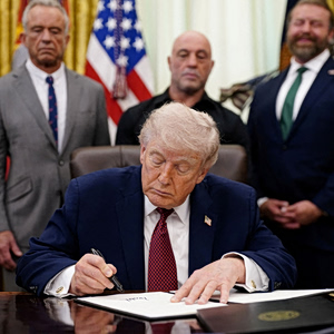 ΗΠΑ: Ο Τραμπ επιταχύνει την πρόσβαση σε θεραπείες με ψυχεδελικές ουσίες