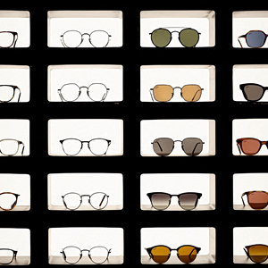 EssilorLuxottica: Πτώση μετοχής λόγω ανησυχιών για smart glasses και προοπτικές ανάπτυξης