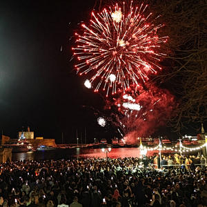 Ανάσταση: Με λαμπρότητα και κατάνυξη γιορτάστηκε στην Ελλάδα