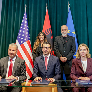 AKTOR: Διπλό deal για LNG και ηλεκτρικό ρεύμα στην Αλβανία