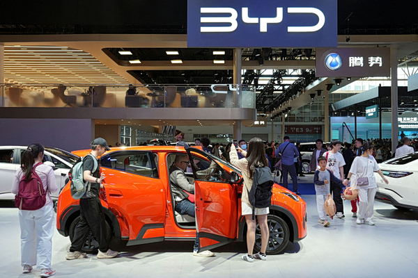 BYD: Σε αναζήτηση εργοστασίου στην Ευρώπη