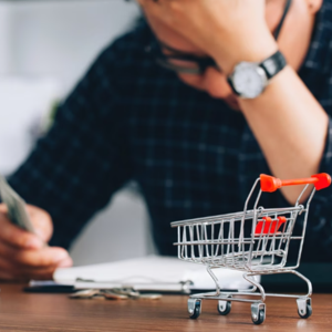 Καταναλωτές εν μέσω κρίσεων