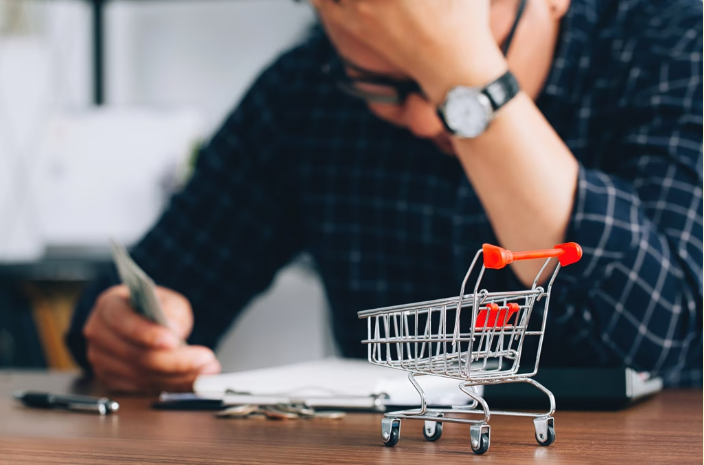 Καταναλωτές εν μέσω κρίσεων