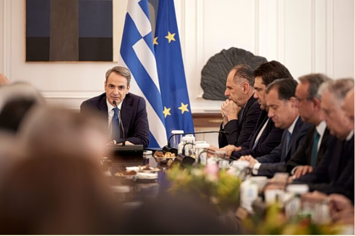 Ανατιμήσεις: Σύσκεψη Μητσοτάκη με το οικονομικό επιτελείο για τους ελέγχους στην αγορά