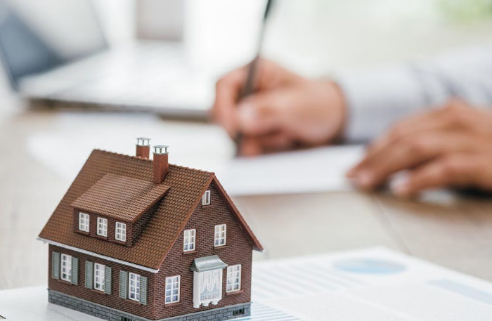 «Κλειστά» ακίνητα: Πώς απαλλάσσονται από φόρο οι ιδιοκτήτες