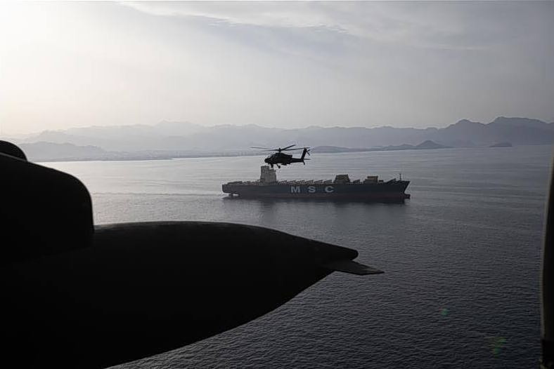 Αντίποινα για το αμερικανικό ρεσάλτο σε ιρανικό πλοίο υπόσχεται το Ιράν