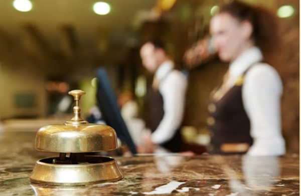 Ελληνικός τουρισμός: Mega deals εν μέσω πολέμου