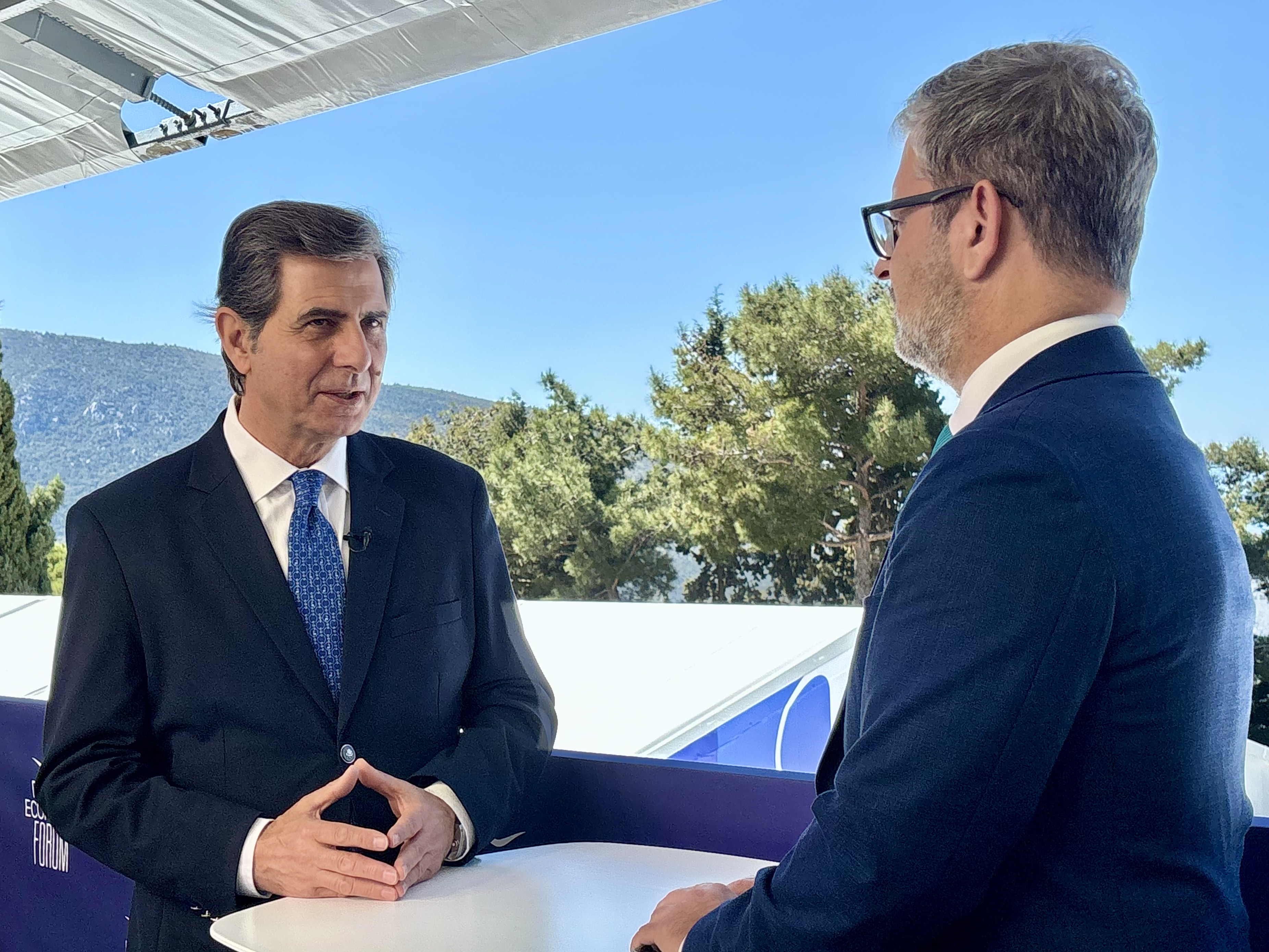 ΟΤ Delphi Economic Forum XI