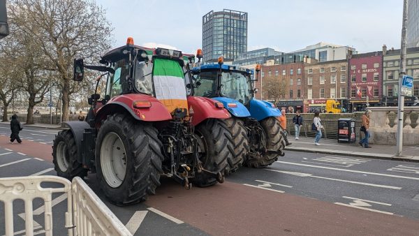 Ιρλανδία: Κλιμακώνονται οι αντιδράσεις για το υψηλό κόστος καυσίμων