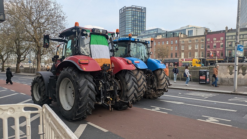 Ιρλανδία: Κλιμακώνονται οι αντιδράσεις για το υψηλό κόστος καυσίμων
