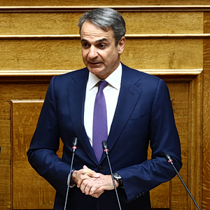 Μητσοτάκης: Λέξη για τα σκάνδαλα, αιχμές για την Ευρωπαϊκή Εισαγγελία, επίθεση στην αντιπολίτευση