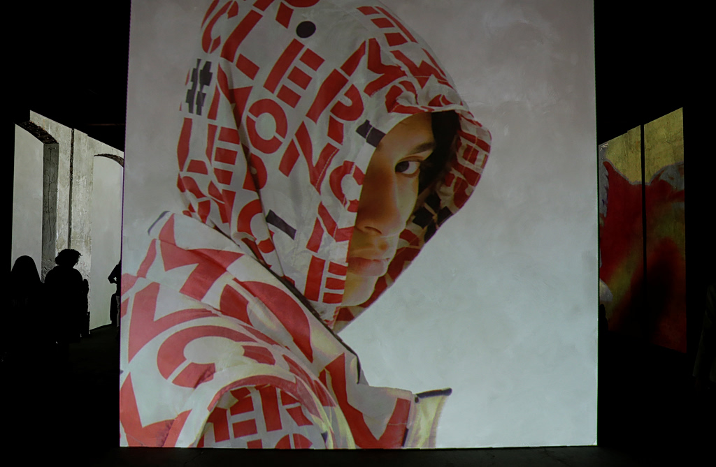 Moncler: Ανθεκτική ανάπτυξη εν μέσω πιέσεων στον κλάδο πολυτελείας