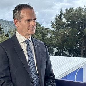 Μανουσάκης (ΑΔΜΗΕ): «Κλειδί» οι διασυνδέσεις για τις τιμές – Πίεση για άλμα στην αποθήκευση ενέργειας