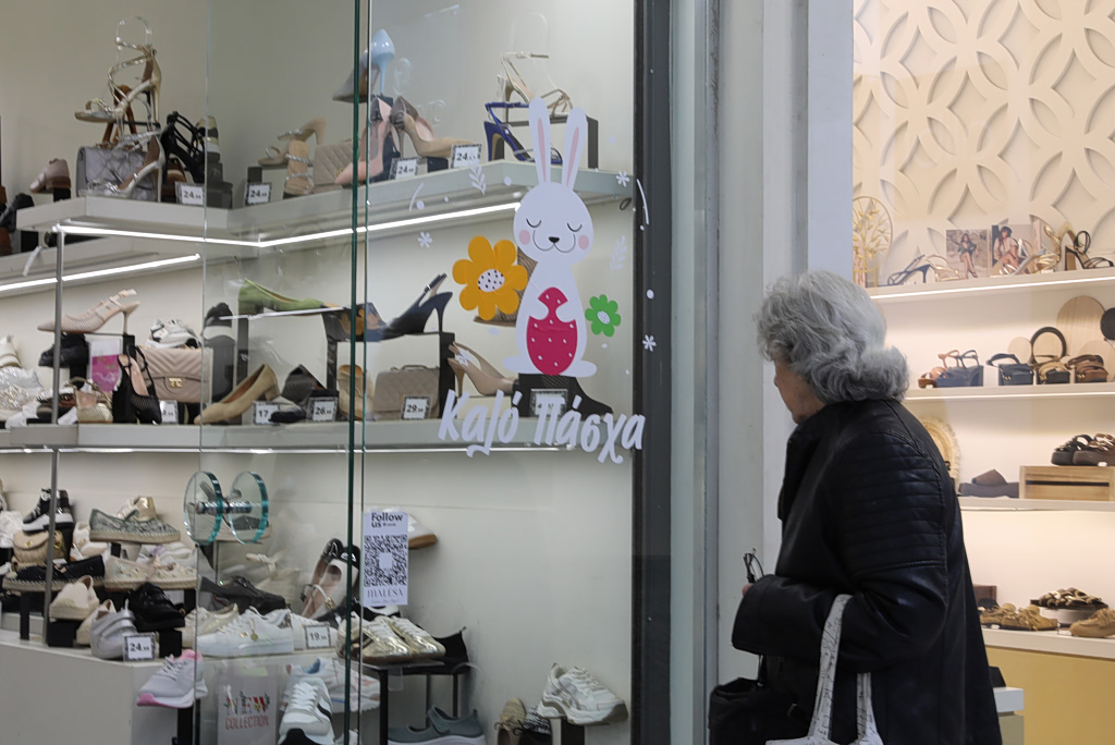 Ωράριο καταστημάτων: Πώς θα λειτουργήσουν έως τη Δευτέρα του Πάσχα