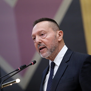 Στουρνάρας: Στο 1,9% επιβραδύνεται η ανάπτυξη το 2026 λόγω πολέμου και αβεβαιότητας