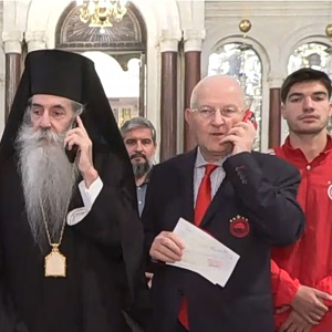 Olympiacos, Church and Municipality Deliver Easter Aid to Families in Piraeus