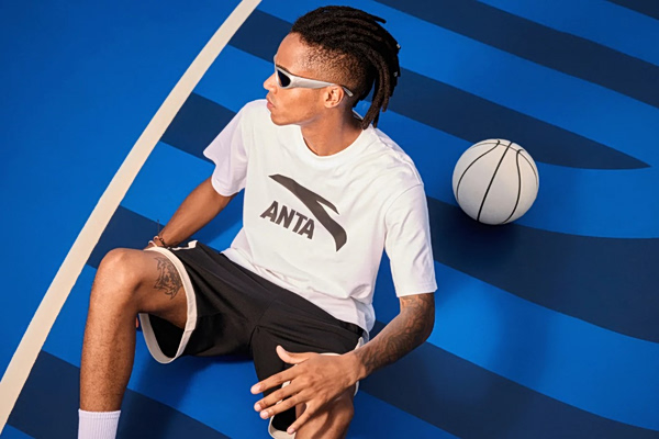 Anta Sports: Κέρδη και πωλήσεις σε λεπτή ισορροπία για τη μητρική της Puma